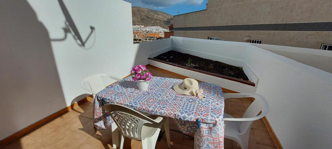 Los Cristianos Apartment, 1 Bedroom Wifi Free & Big Terrace Exterior photo